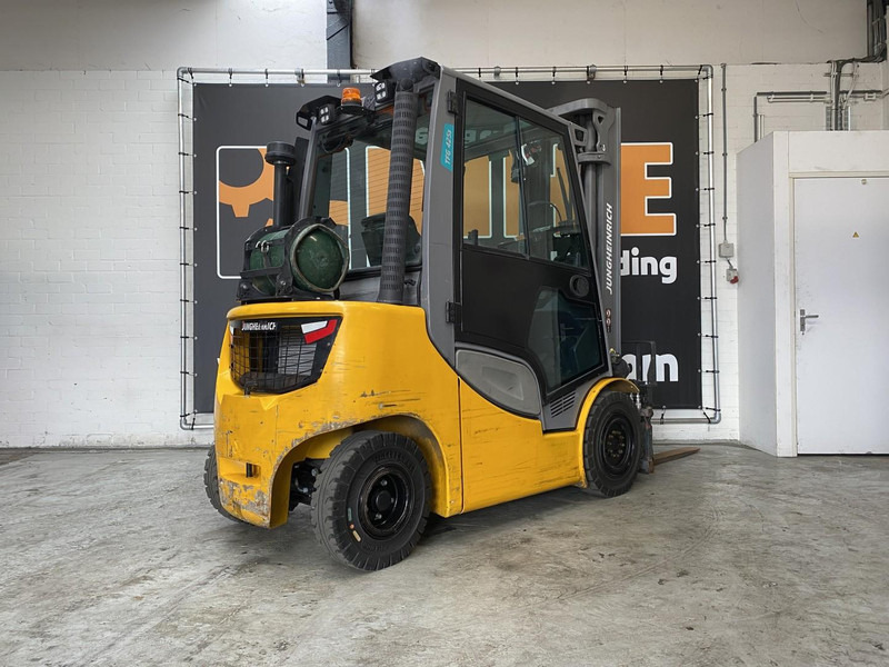 Jungheinrich TFG425s - LPG forklift: picture 4 Jungheinrich TFG425s - LPG forklift: picture 4