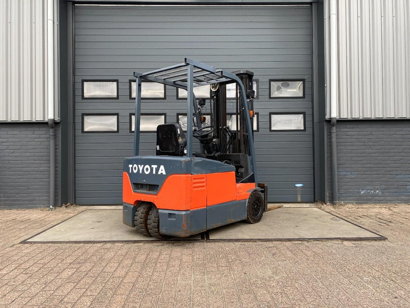 Toyota 7FBEF15 - Electric forklift: picture 4 Toyota 7FBEF15 - Electric forklift: picture 4
