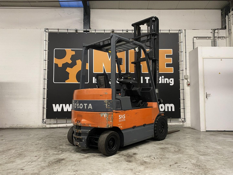 Toyota 7FBMF25 - Electric forklift: picture 4 Toyota 7FBMF25 - Electric forklift: picture 4