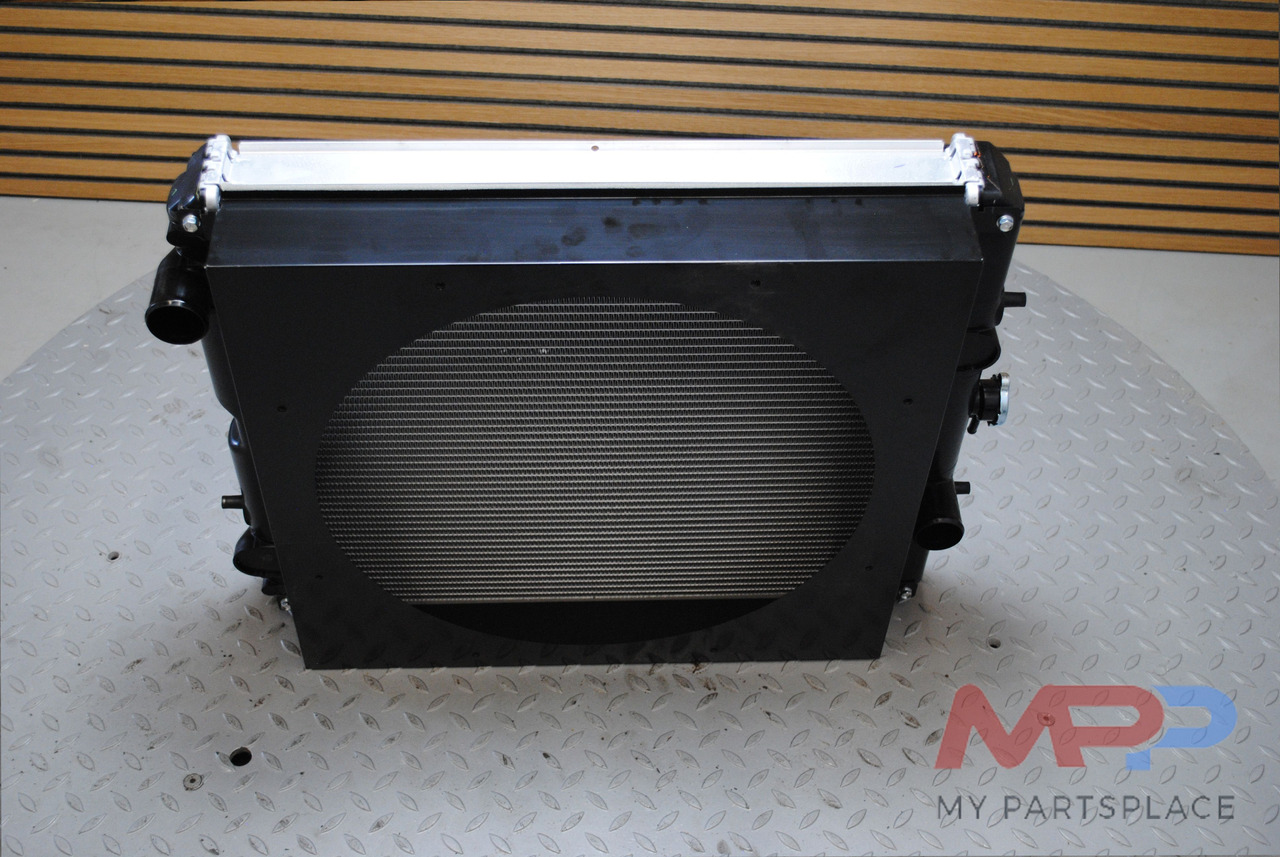 Mitsubishi Mitsubishi S4S Radiator 32A47-05010 - Engine: picture 2 Mitsubishi Mitsubishi S4S Radiator 32A47-05010 - Engine: picture 2