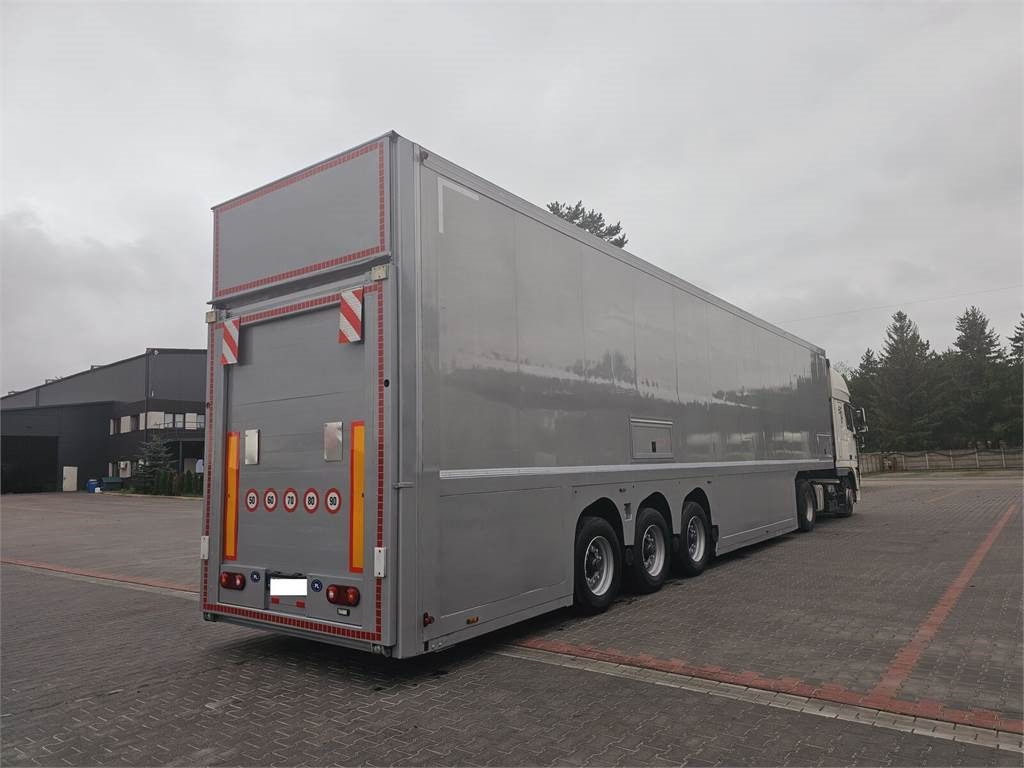 Langendorf DOUBLE LOADING FOR MOTOR COSMETICS Flexliner Inloa - Refrigerator trailer: picture 5 Langendorf DOUBLE LOADING FOR MOTOR COSMETICS Flexliner Inloa - Refrigerator trailer: picture 5