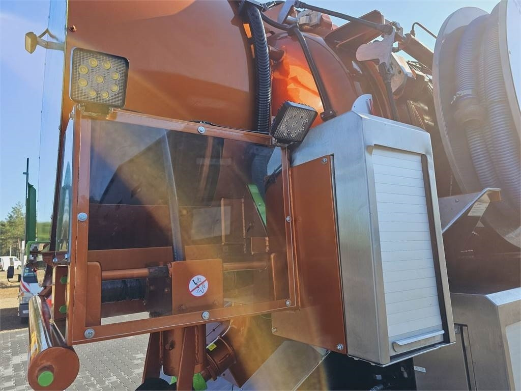 Vacuum truck MAN WUKO KROLL ADR COMBI FOR SEWER CLEANING: picture 21