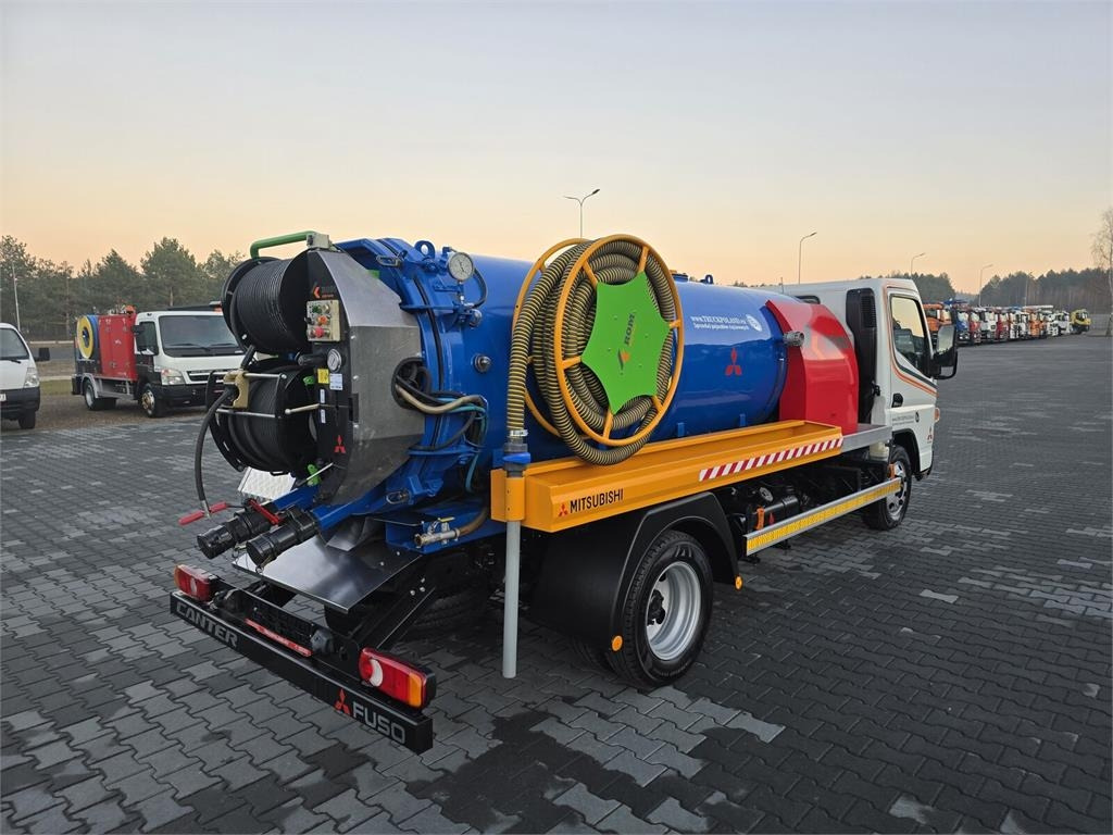 Mitsubishi ROM KOKS SMART COMBI WUKO HOT WATER FOR CLEANING S - Vacuum truck: picture 1 Mitsubishi ROM KOKS SMART COMBI WUKO HOT WATER FOR CLEANING S - Vacuum truck: picture 1