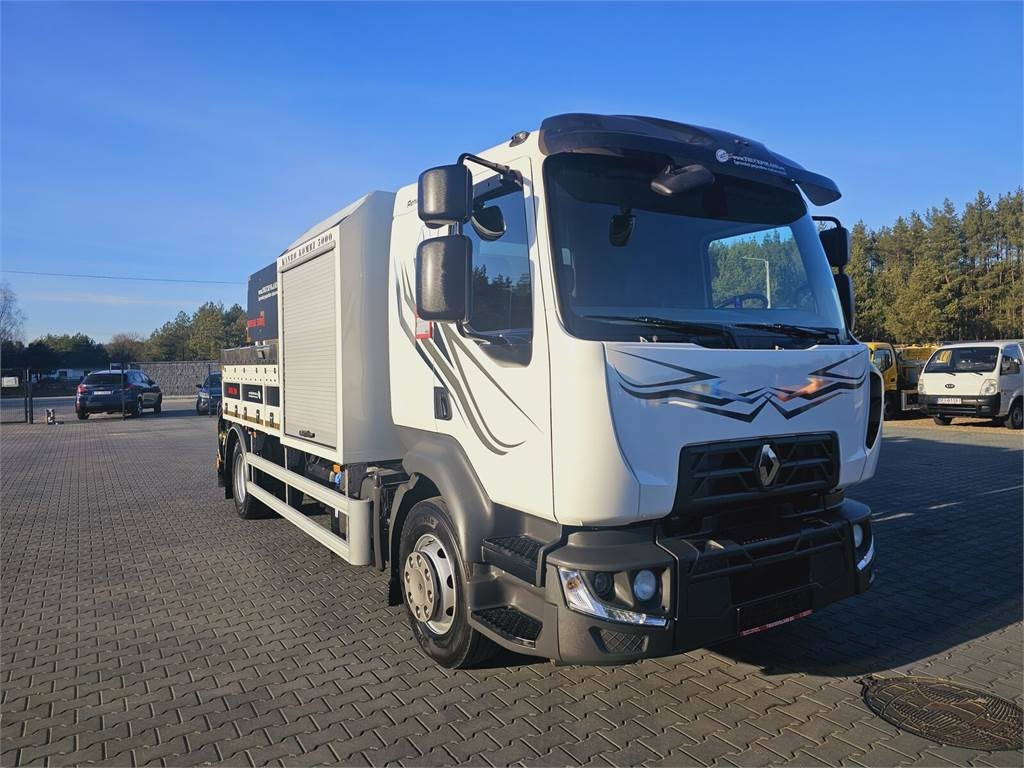 Renault GAMA KANRO KOMBI 5000 WUKO FOR CHANNEL CLEANING - Vacuum truck: picture 2 Renault GAMA KANRO KOMBI 5000 WUKO FOR CHANNEL CLEANING - Vacuum truck: picture 2