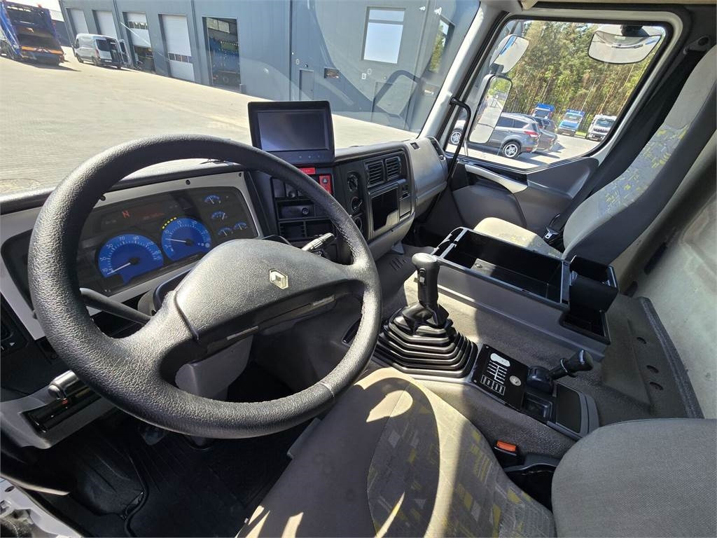 Vacuum truck Renault WUKO RIVARD for collecting liquid waste: picture 35 Vacuum truck Renault WUKO RIVARD for collecting liquid waste: picture 35