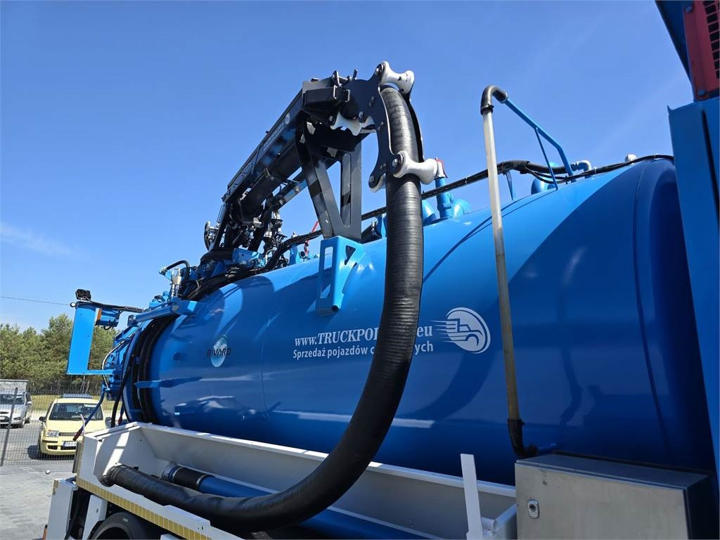 Vacuum truck Renault WUKO RIVARD for collecting liquid waste: picture 22 Vacuum truck Renault WUKO RIVARD for collecting liquid waste: picture 22