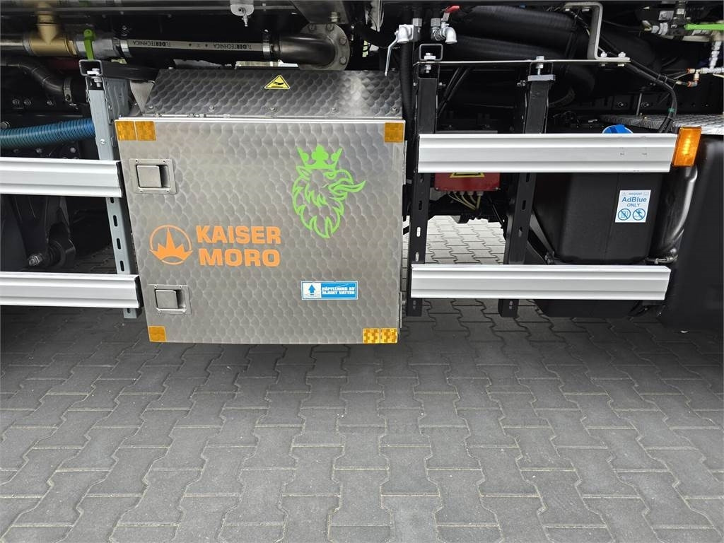 Vacuum truck Scania MORO KAISER WUKO COMBI HOT WATER FOR CLEANING SEWE: picture 9