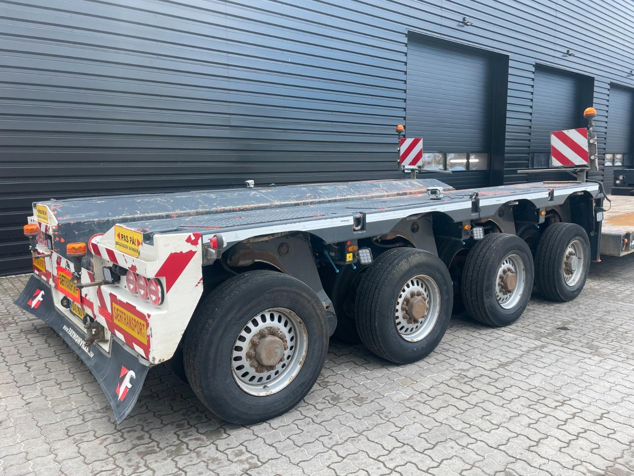 Faymonville 2+4 Tiefbett Faymonville 2+4 Tiefbett - Low loader semi-trailer: picture 3 Faymonville 2+4 Tiefbett Faymonville 2+4 Tiefbett - Low loader semi-trailer: picture 3