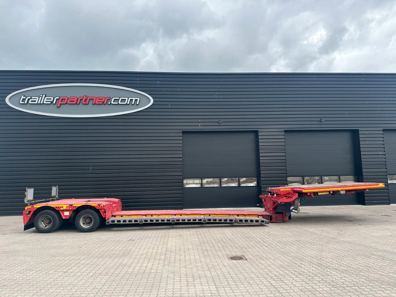 Faymonville 2 achs tiefbett / ausziehbar / baggerbett - Low loader semi-trailer: picture 1 Faymonville 2 achs tiefbett / ausziehbar / baggerbett - Low loader semi-trailer: picture 1