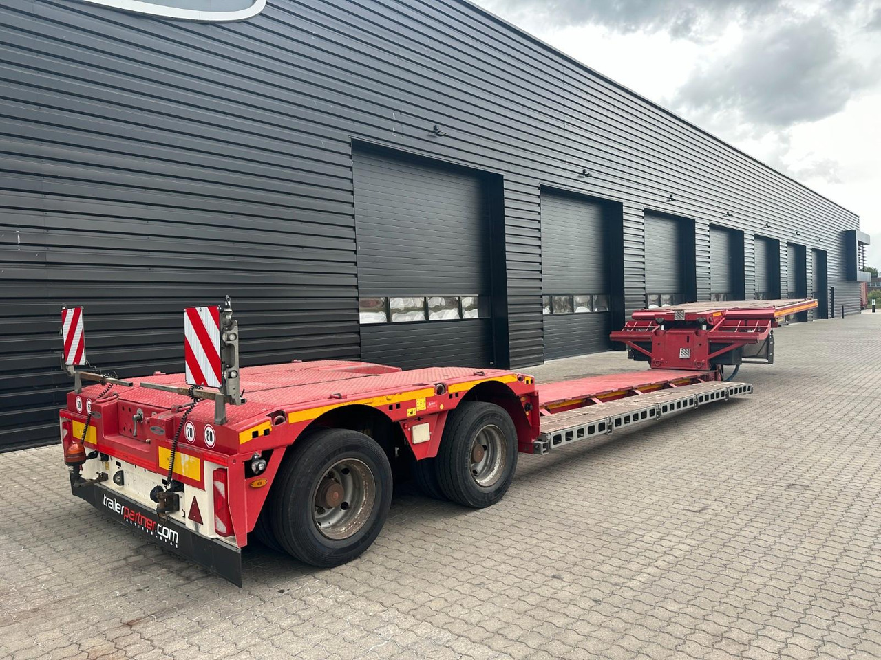 Faymonville 2 achs tiefbett / ausziehbar / baggerbett - Low loader semi-trailer: picture 2 Faymonville 2 achs tiefbett / ausziehbar / baggerbett - Low loader semi-trailer: picture 2
