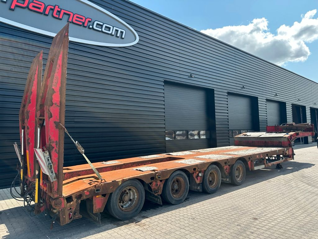 Faymonville 4 achs tieflader / Baggermulde Faymonville 4 achs tieflader / Baggermulde - Low loader semi-trailer: picture 2 Faymonville 4 achs tieflader / Baggermulde Faymonville 4 achs tieflader / Baggermulde - Low loader semi-trailer: picture 2