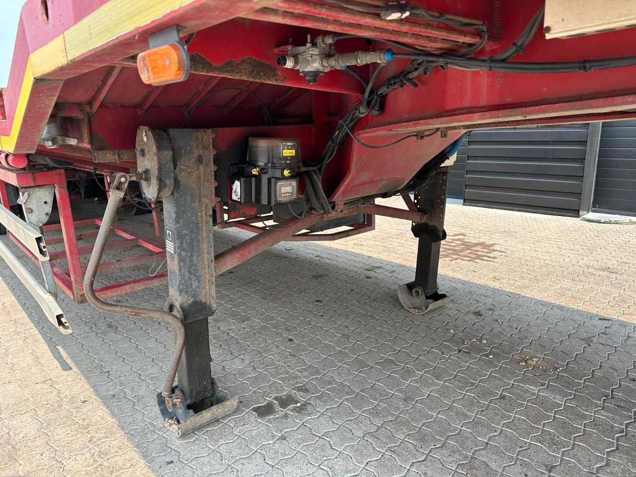 Faymonville Camro tele / 3 x ausziehbar / 46.000 mm Faymonville Camro tele / 3 x ausziehbar / 46.000 mm - Dropside/ Flatbed semi-trailer: picture 5 Faymonville Camro tele / 3 x ausziehbar / 46.000 mm Faymonville Camro tele / 3 x ausziehbar / 46.000 mm - Dropside/ Flatbed semi-trailer: picture 5