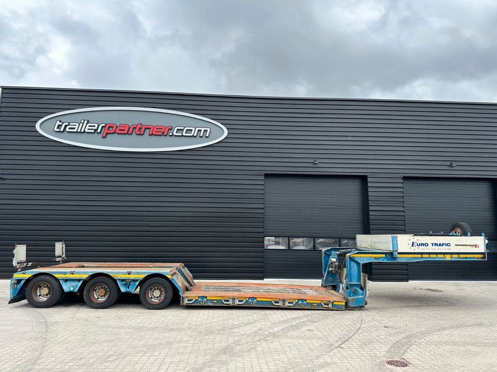Faymonville Tiefbett / ausziehbar Faymonville Tiefbett / ausziehbar - Low loader semi-trailer: picture 1 Faymonville Tiefbett / ausziehbar Faymonville Tiefbett / ausziehbar - Low loader semi-trailer: picture 1