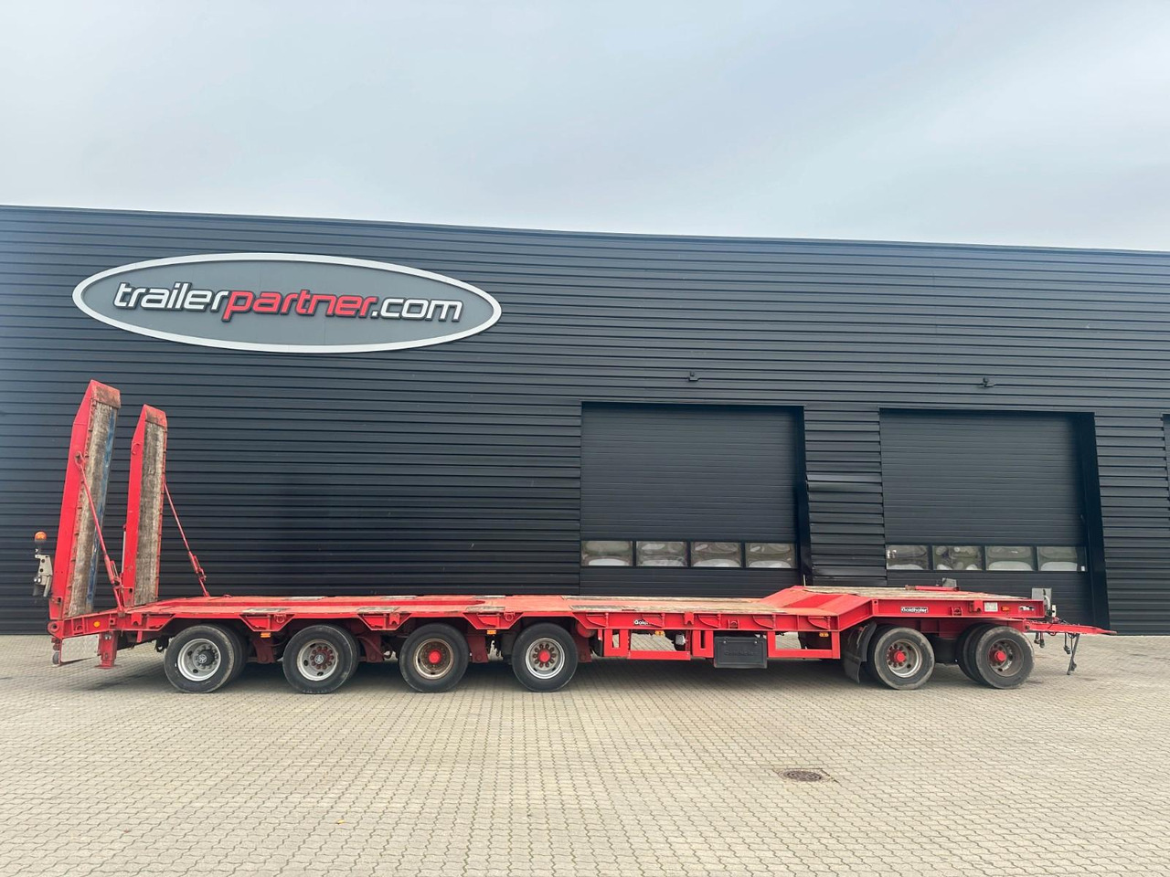 Goldhofer 6 achs anhänger - Low loader trailer: picture 1 Goldhofer 6 achs anhänger - Low loader trailer: picture 1