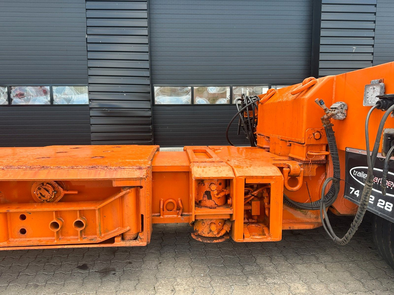 Low loader semi-trailer Goldhofer THP 3+5 XLE: picture 10