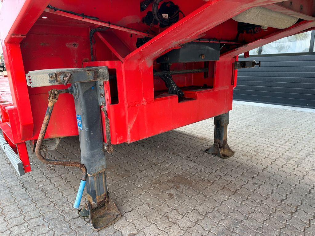 Goldhofer Tieflader / Zwangslenkung / ausziehbar Goldhofer Tieflader / Zwangslenkung / ausziehbar - Low loader semi-trailer: picture 3 Goldhofer Tieflader / Zwangslenkung / ausziehbar Goldhofer Tieflader / Zwangslenkung / ausziehbar - Low loader semi-trailer: picture 3