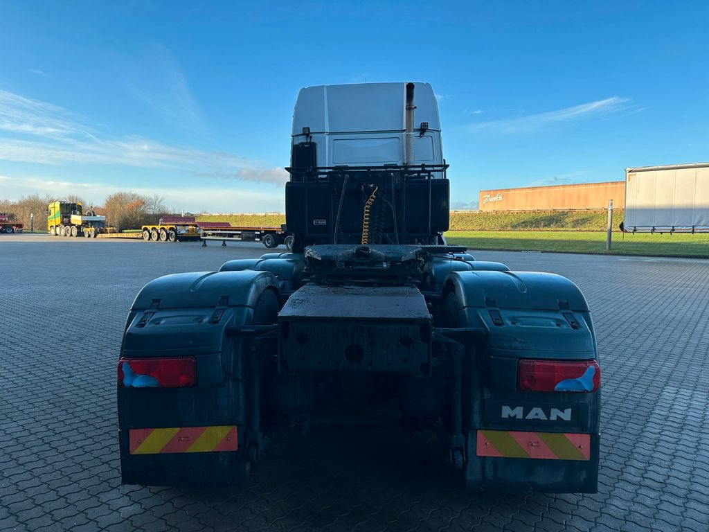 MAN TGX 41.540 8x4 MAN TGX 41.540 8x4 - Tractor unit: picture 4 MAN TGX 41.540 8x4 MAN TGX 41.540 8x4 - Tractor unit: picture 4