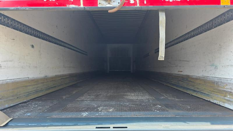 Closed box semi-trailer Krone Dry Liner: picture 11