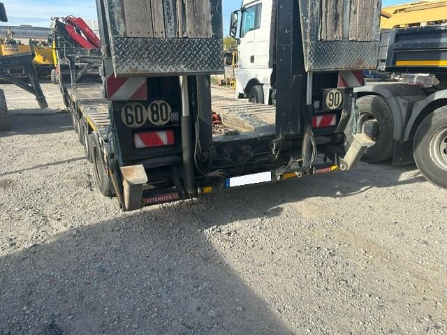 Louault SR44 - Low loader semi-trailer: picture 4 Louault SR44 - Low loader semi-trailer: picture 4