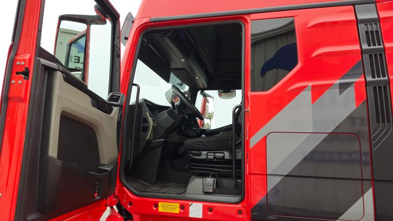 Tractor unit MAN TGX 18.510: picture 7