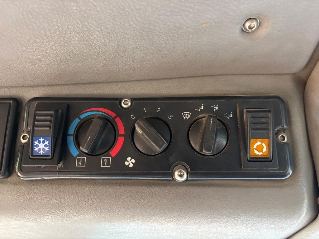 Articulated dumper Bell B 25 D - B25D - B 30: picture 20