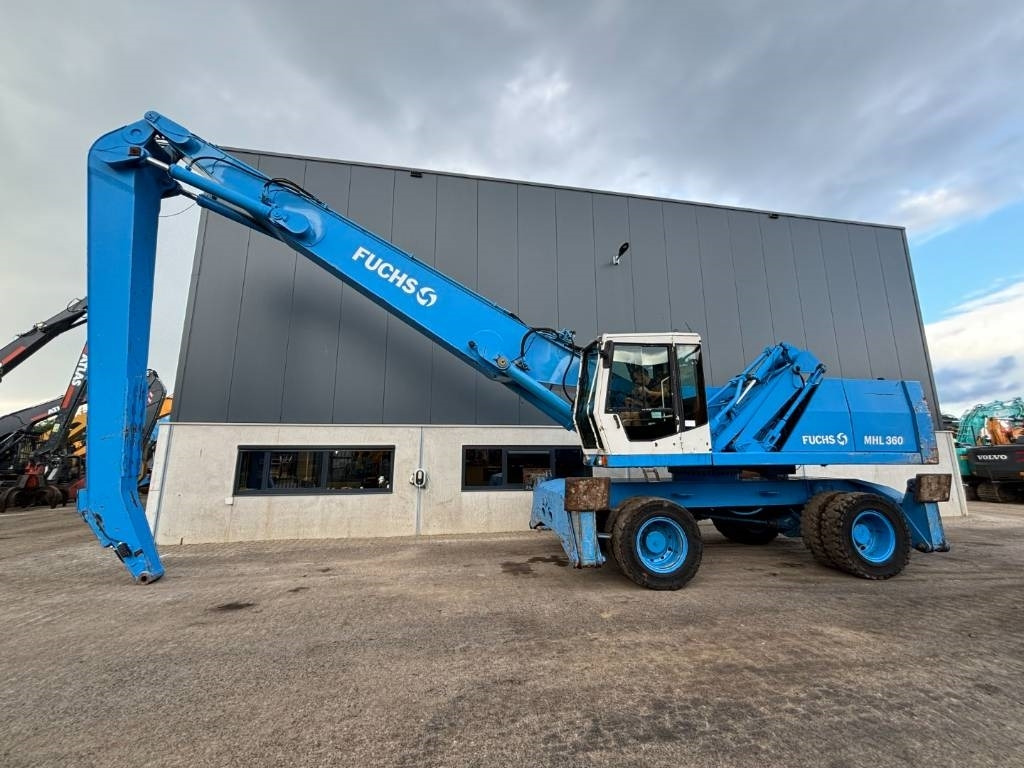 Fuchs MHL360 -- MHL 360 -- good order - Waste/ Industry handler: picture 4 Fuchs MHL360 -- MHL 360 -- good order - Waste/ Industry handler: picture 4