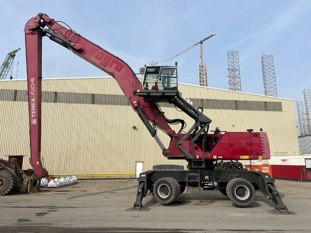 Fuchs MHL385 - MHL390 - MHL 385 - MHL 390 - Waste/ Industry handler: picture 2 Fuchs MHL385 - MHL390 - MHL 385 - MHL 390 - Waste/ Industry handler: picture 2