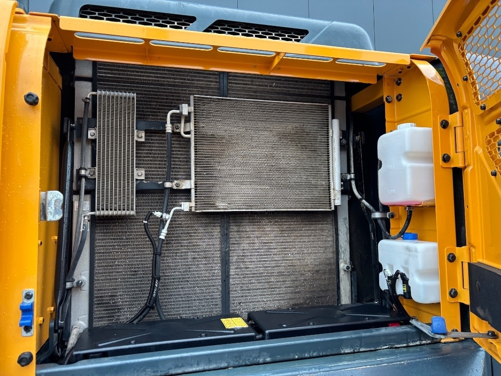 Crawler excavator Hyundai HX 300 L - HX300 - HX300L: picture 26 Crawler excavator Hyundai HX 300 L - HX300 - HX300L: picture 26