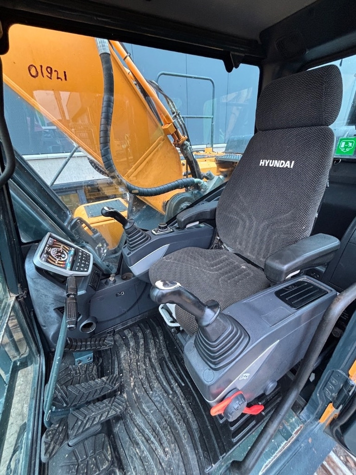 Crawler excavator Hyundai HX 300 L - HX300 - HX300L: picture 15 Crawler excavator Hyundai HX 300 L - HX300 - HX300L: picture 15