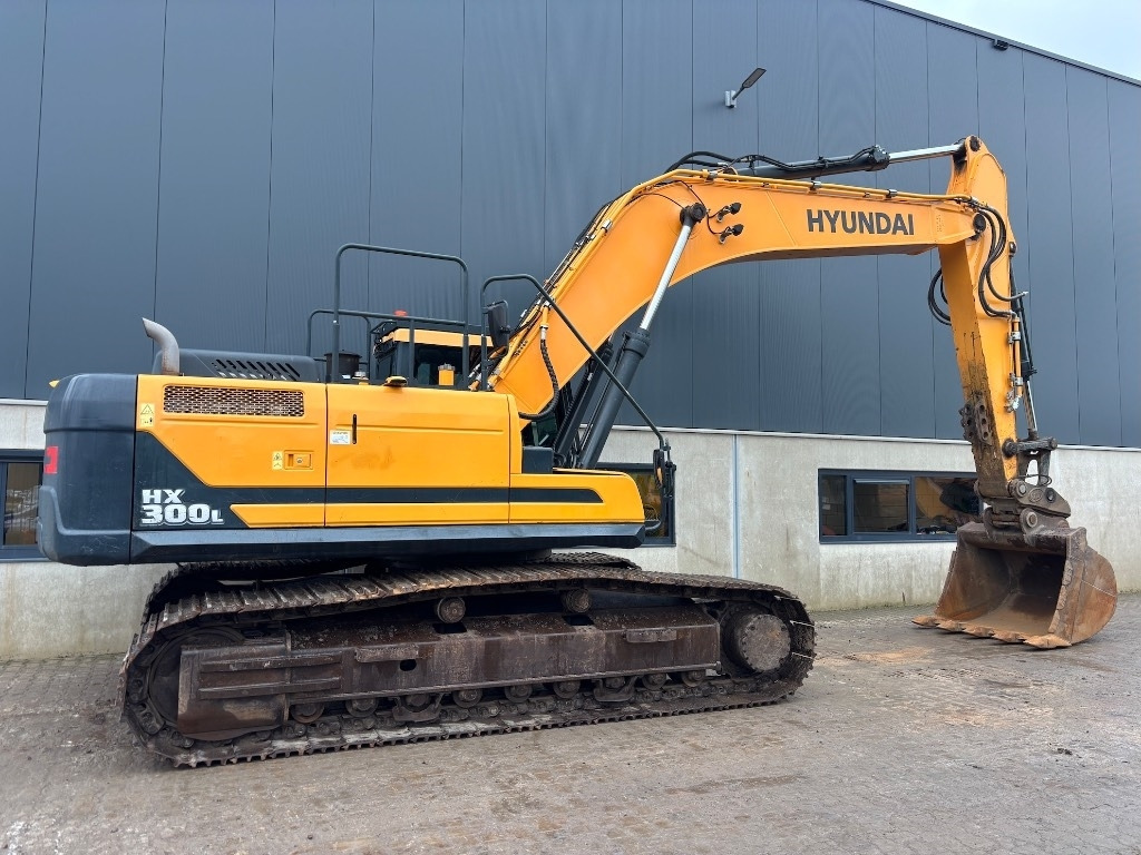 Crawler excavator Hyundai HX 300 L - HX300 - HX300L: picture 6 Crawler excavator Hyundai HX 300 L - HX300 - HX300L: picture 6