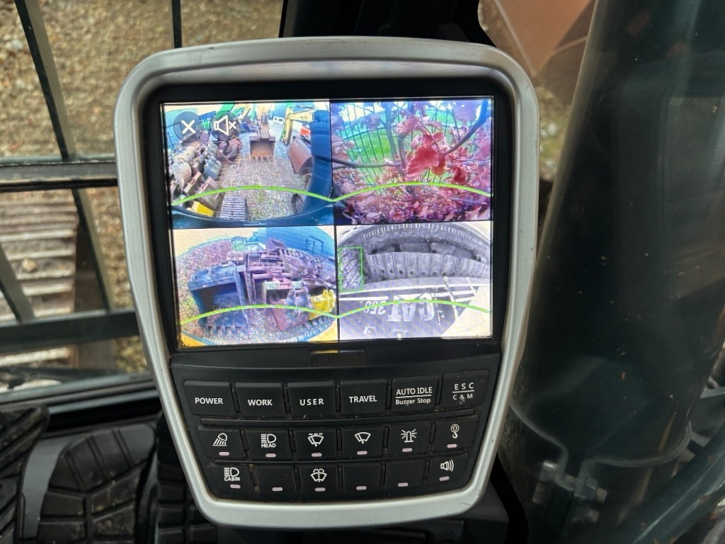 Crawler excavator Hyundai HX 300 L - HX300 - HX300L: picture 17 Crawler excavator Hyundai HX 300 L - HX300 - HX300L: picture 17