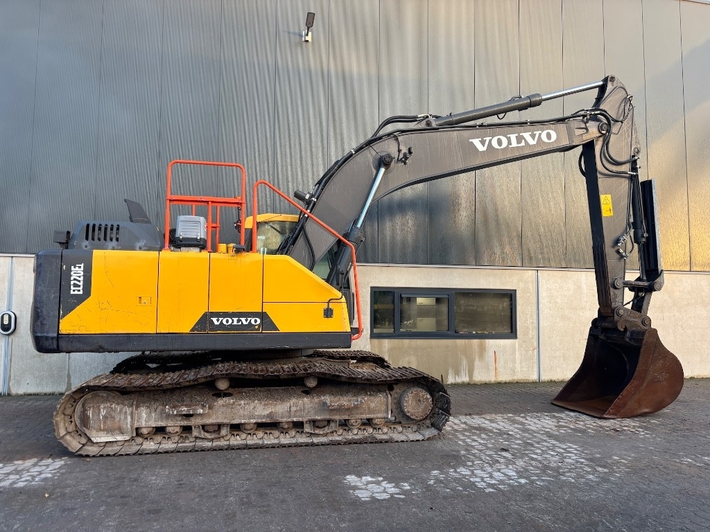 Volvo EC 220 E - EC 220EL - EC220EL - EC 220 L - Crawler excavator: picture 5 Volvo EC 220 E - EC 220EL - EC220EL - EC 220 L - Crawler excavator: picture 5