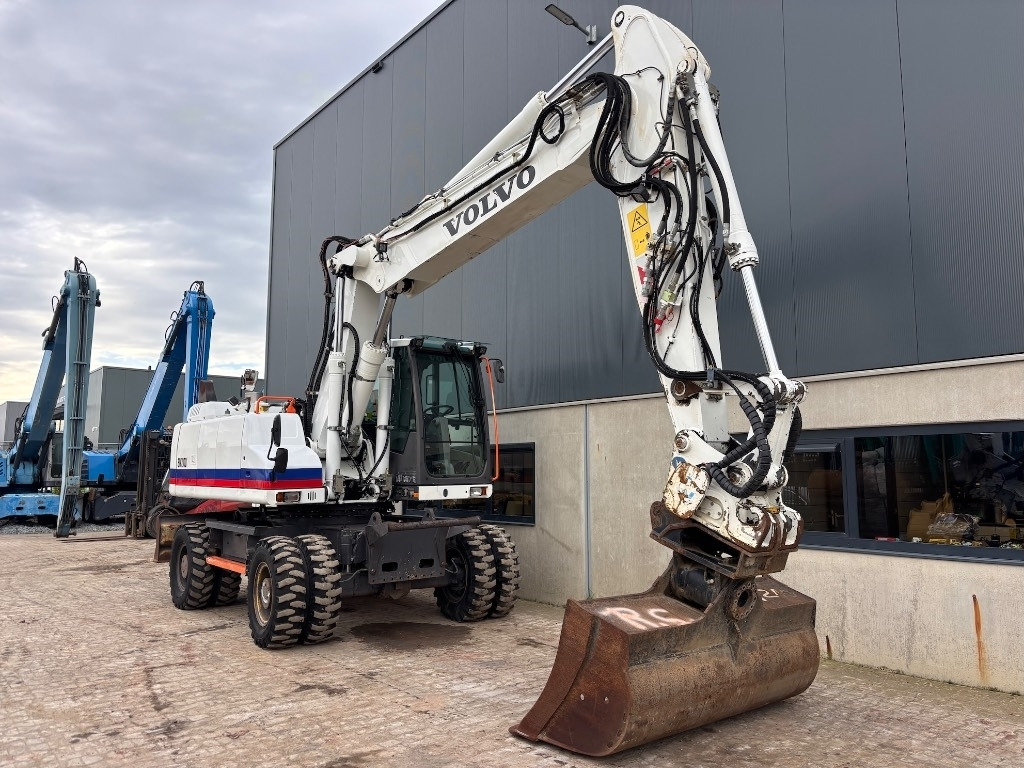Wheel excavator Volvo EW 210 D - EW210 - EW210D - EW 180 - EW 240: picture 10 Wheel excavator Volvo EW 210 D - EW210 - EW210D - EW 180 - EW 240: picture 10