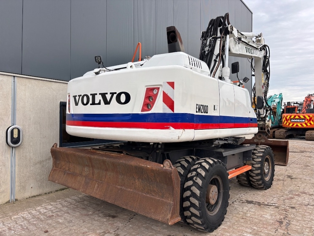 Wheel excavator Volvo EW 210 D - EW210 - EW210D - EW 180 - EW 240: picture 6 Wheel excavator Volvo EW 210 D - EW210 - EW210D - EW 180 - EW 240: picture 6