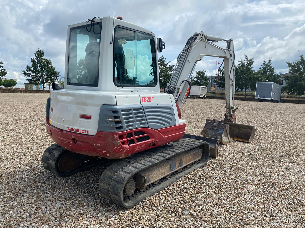 TAKEUCHI TB 250 - Crawler excavator: picture 3 TAKEUCHI TB 250 - Crawler excavator: picture 3