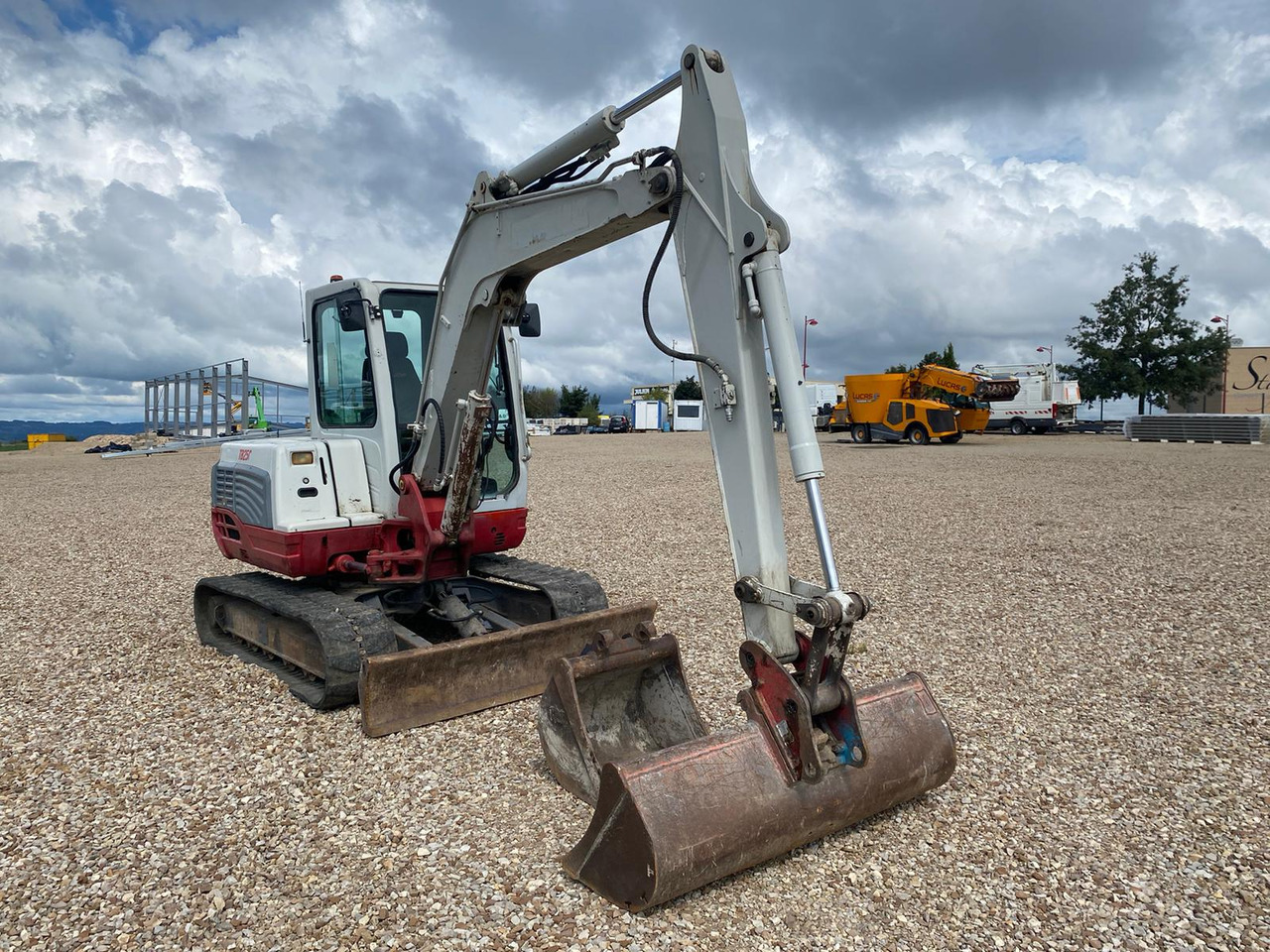 TAKEUCHI TB 250 - Crawler excavator: picture 2 TAKEUCHI TB 250 - Crawler excavator: picture 2