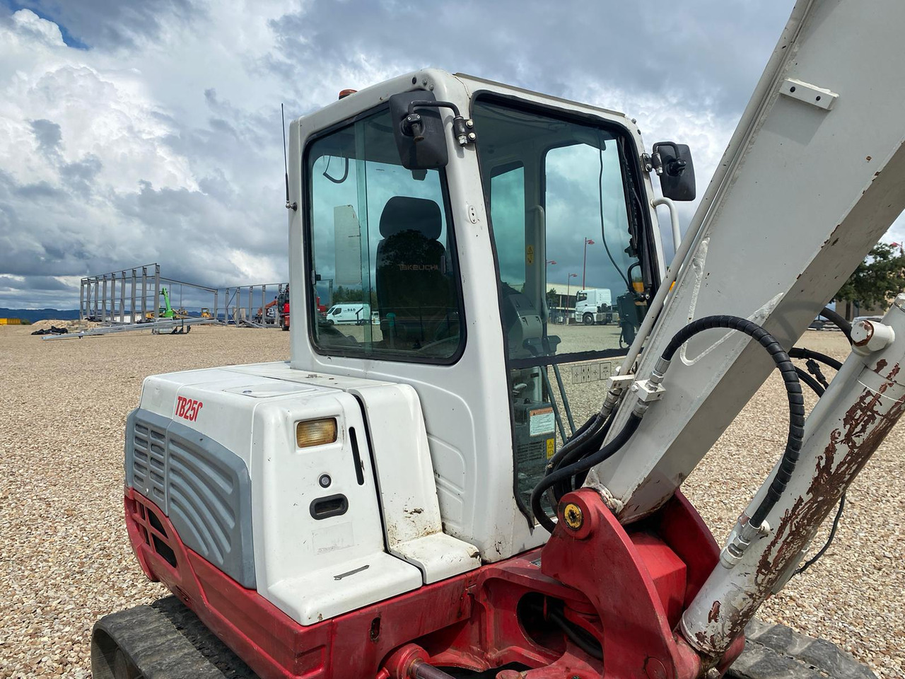 Crawler excavator TAKEUCHI TB 250: picture 16