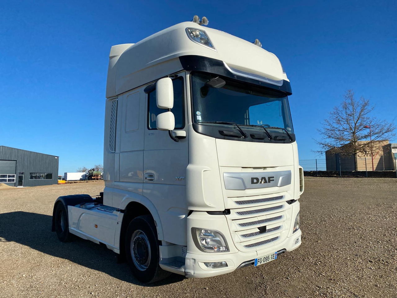 DAF XF530 Super Space Cab - Tractor unit: picture 2 DAF XF530 Super Space Cab - Tractor unit: picture 2