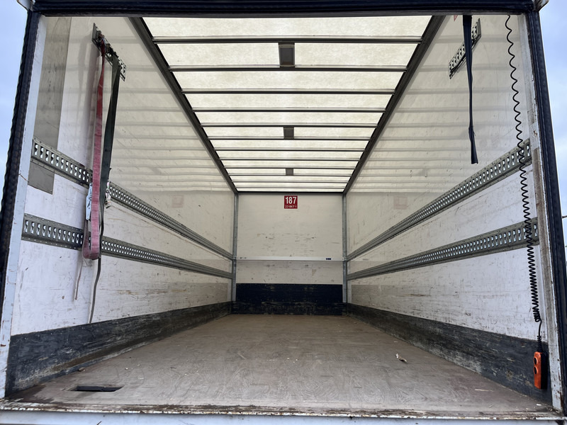 Box truck DAF CF 410 FA SC / New Tacho / 521 dkm / Box 7.5 mtr / Loadlift / NL Truck: picture 11