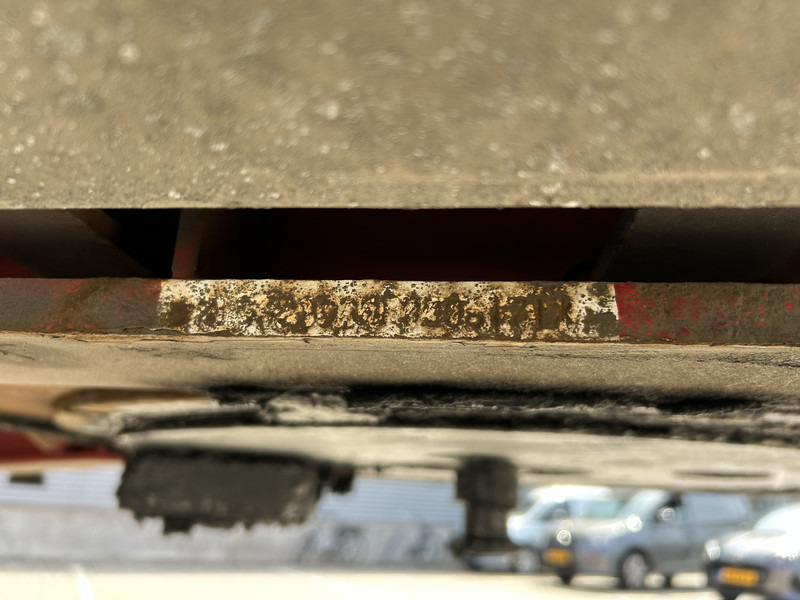 Closed box semi-trailer Groenewegen Jumbo / City / Box / Laadklep 2500 kg: picture 13 Closed box semi-trailer Groenewegen Jumbo / City / Box / Laadklep 2500 kg: picture 13