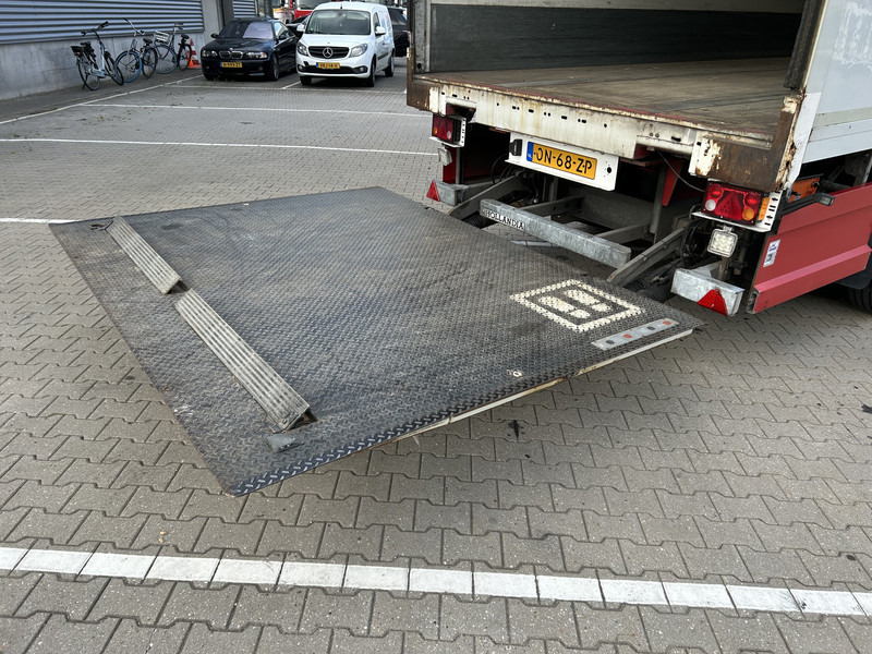 Groenewegen Jumbo / City / Box / Laadklep 2500 kg - Closed box semi-trailer: picture 5 Groenewegen Jumbo / City / Box / Laadklep 2500 kg - Closed box semi-trailer: picture 5