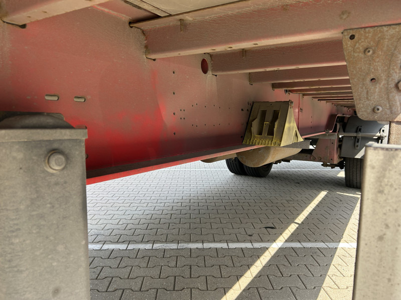 Closed box semi-trailer Groenewegen Jumbo / City / Box / Laadklep 2500 kg: picture 6 Closed box semi-trailer Groenewegen Jumbo / City / Box / Laadklep 2500 kg: picture 6