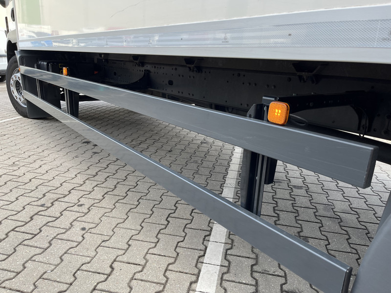 Box truck MAN TGM 18.250 TN / 18 Ton / 2023 / Box 7.5 mtr / Laadklep 2000 kg / APK 07-26: picture 17