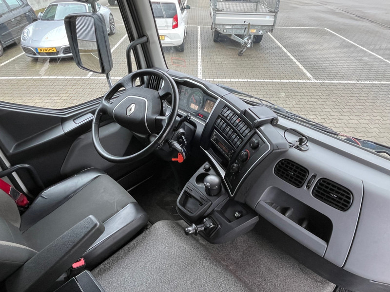 Renault D 210 Euro 6 / 12 Ton / 282 dkm / Schuifzeil / Laadklep / NL truck - Curtainsider truck: picture 3 Renault D 210 Euro 6 / 12 Ton / 282 dkm / Schuifzeil / Laadklep / NL truck - Curtainsider truck: picture 3