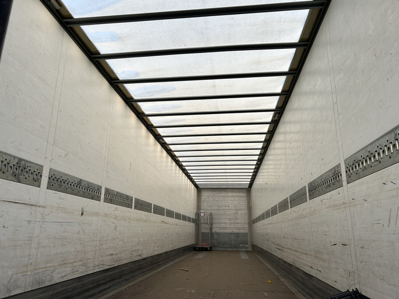 Schmitz Cargobull SCB S2 / Box / Laadklep / Accu Pack / APK TUV 11-26 - Closed box semi-trailer: picture 3 Schmitz Cargobull SCB S2 / Box / Laadklep / Accu Pack / APK TUV 11-26 - Closed box semi-trailer: picture 3