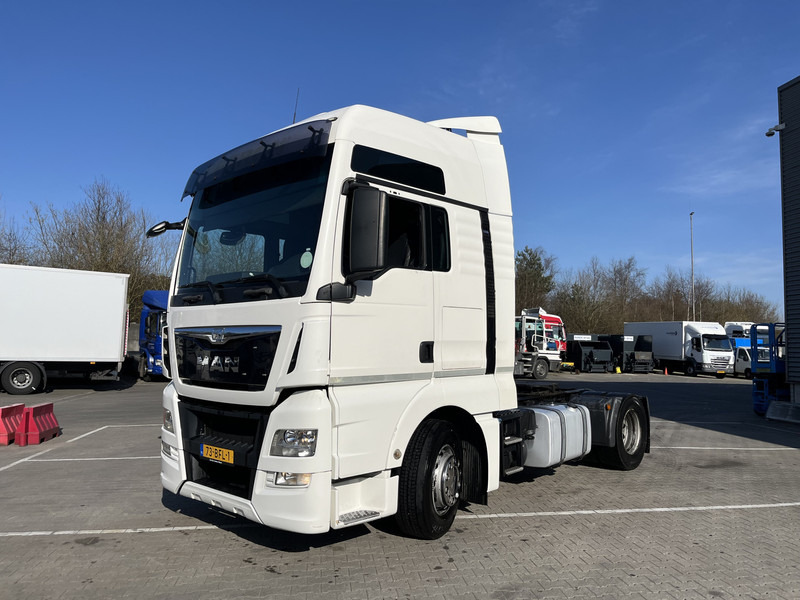 Tractor unit MAN TGX 18.440 XXL / 684 dkm / 2 Tanks / Stand klima / NL truck: picture 15 Tractor unit MAN TGX 18.440 XXL / 684 dkm / 2 Tanks / Stand klima / NL truck: picture 15