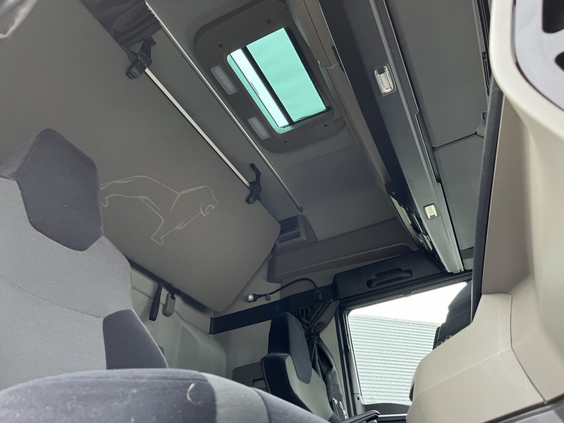 Leasing of MAN TGX 18.510 GX / 2 Tanks / Full LED / APK TUV 02-26 MAN TGX 18.510 GX / 2 Tanks / Full LED / APK TUV 02-26: picture 10 Leasing of MAN TGX 18.510 GX / 2 Tanks / Full LED / APK TUV 02-26 MAN TGX 18.510 GX / 2 Tanks / Full LED / APK TUV 02-26: picture 10