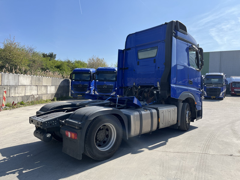 Mercedes-Benz Actros 1842 Streamspace / 904 dkm / 2 Tanks / NL Truck - Tractor unit: picture 2 Mercedes-Benz Actros 1842 Streamspace / 904 dkm / 2 Tanks / NL Truck - Tractor unit: picture 2