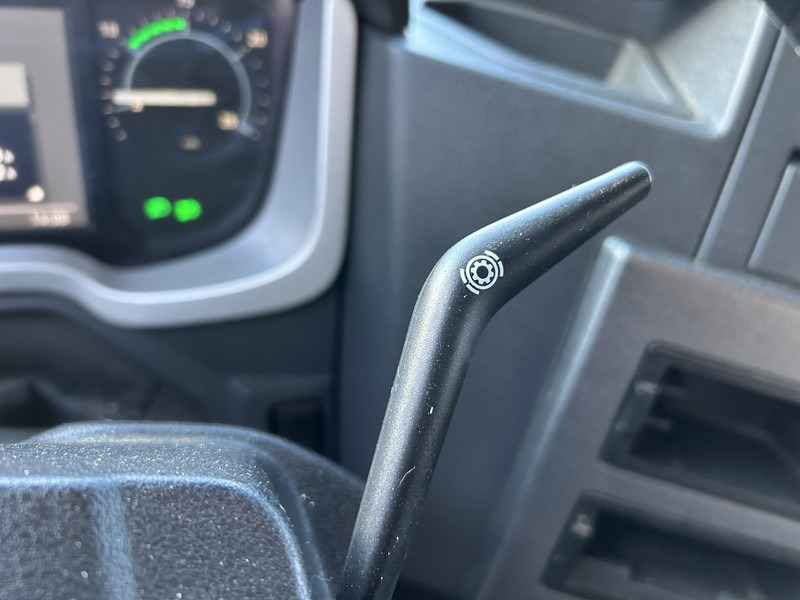 Renault T 380 Comfort / 540 dkm / NL Truck / APK TUV 05-26 - Tractor unit: picture 5 Renault T 380 Comfort / 540 dkm / NL Truck / APK TUV 05-26 - Tractor unit: picture 5