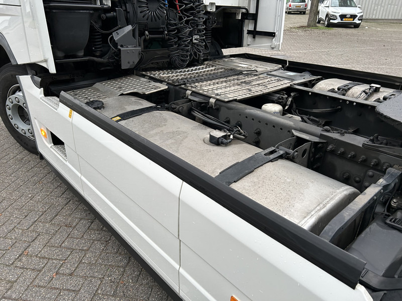 Tractor unit Volvo FH 500 Globetrotter XL / New Tacho V2 / Stand Klima / 2 Tanks / APK TUV 09-26: picture 17